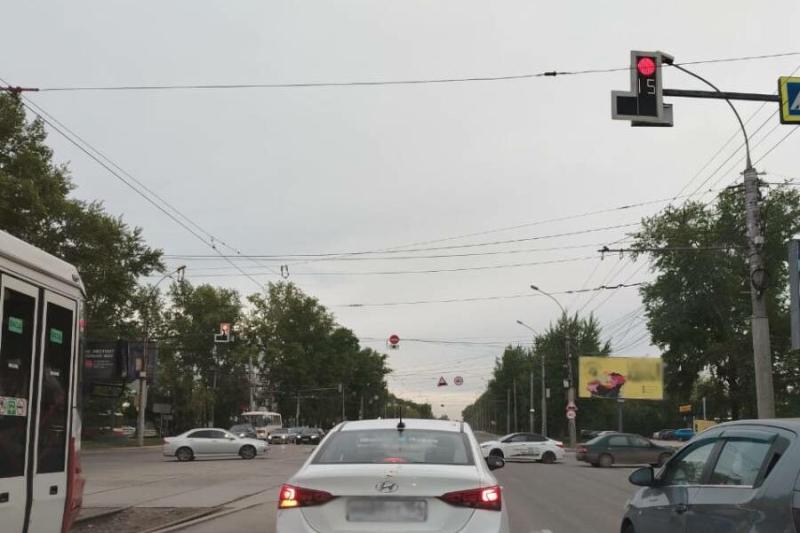 Из-за неработающих камер Новосибирск не получил уже около миллиарда рублей