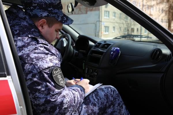 В Рузаевке сотрудники Росгвардии задержали нарушителя административного надзора