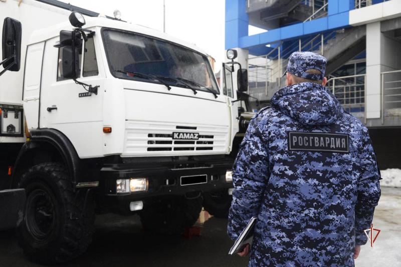 В Росгвардии состоялись мероприятия, приуроченные к переводу техники на летний период эксплуатации в условиях арктического региона