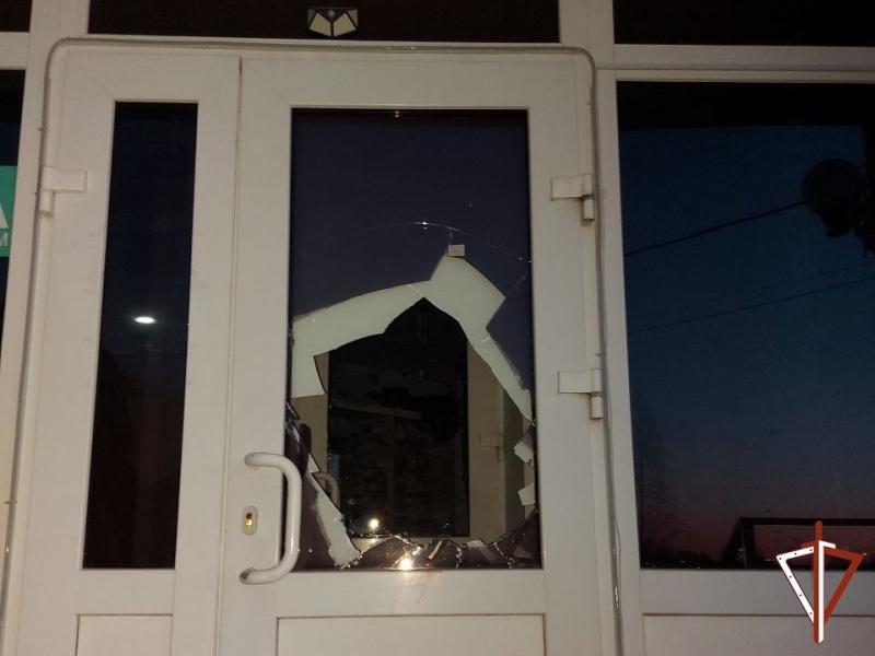 В Нягани сотрудники Росгвардии задержали подозреваемого в серии краж из объектов торговли