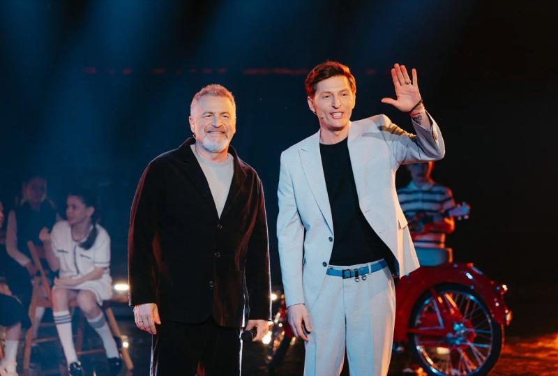 «Я считал, что Анжелика в трусах, но она утверждала, что это шортики. И нас выгнали с собственной свадьбы!»: Леонид Агутин рассказал в «Шоу Воли» о своей провальной свадьбе с Анжеликой Варум