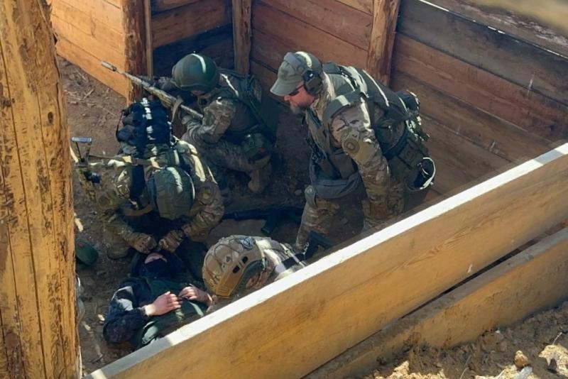 Сотрудники спецподразделений Росгвардии стали абсолютными победителями в областном турнире по тактической медицине в Иркутске