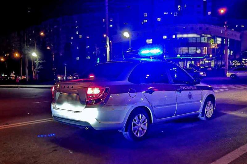 Росгвардейцы задержали мужчину, который похитил товар из гипермаркета с помощью ножниц