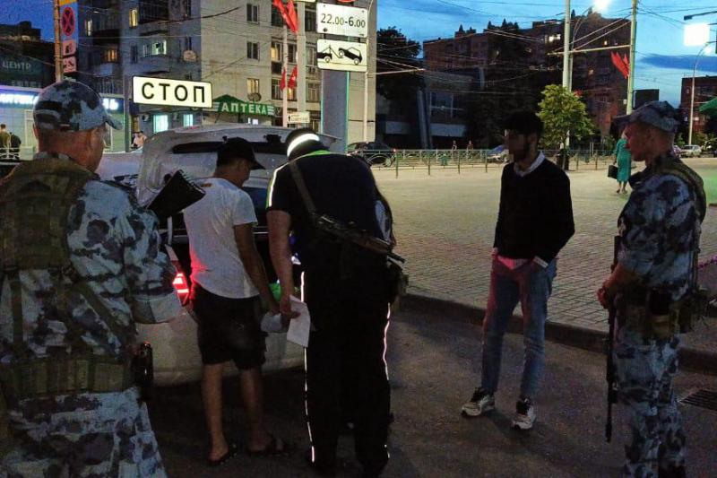 Росгвардейцы и инспекторы ГИБДД провели совместный профилактический рейд в Тамбове