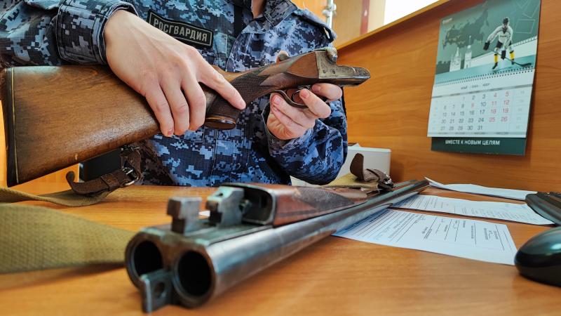 Росгвардейцы проверили за неделю более 100 владельцев оружия в Тамбовской области