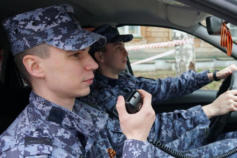 Росгвардейцы задержали похитителя бензопилы из строительного гипермаркета