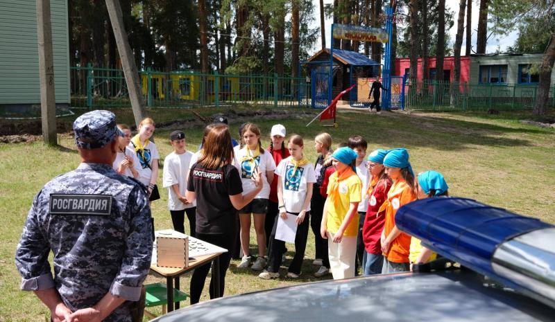 Росгвардейцы приняли участие в фестивале оздоровительных лагерей в Тамбовской области