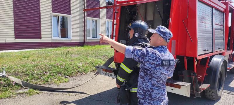 Совместные учения Росгвардии и МЧС прошли на объектах войск национальной гвардии в Туве