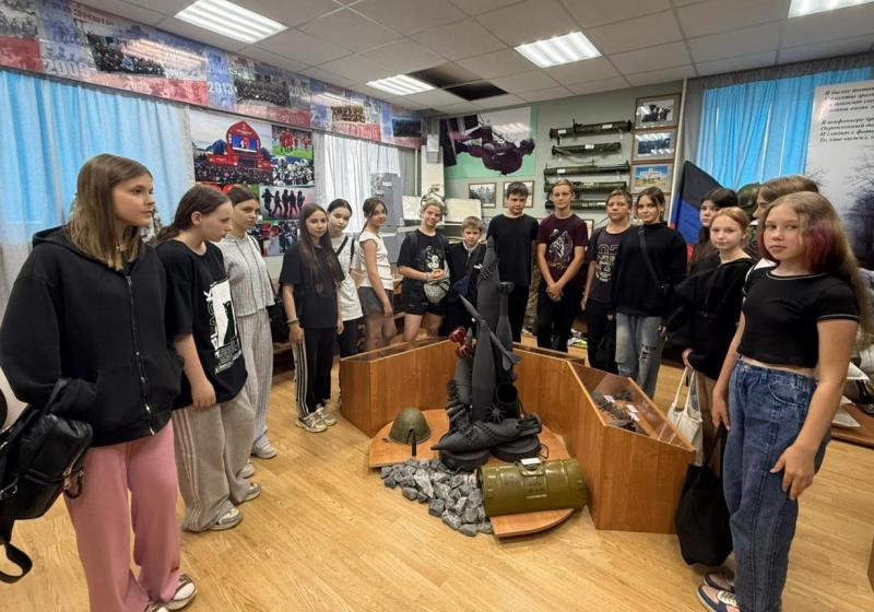 В Мордовии воспитанники лагеря побывали в гостях у спецназа Росгвардии