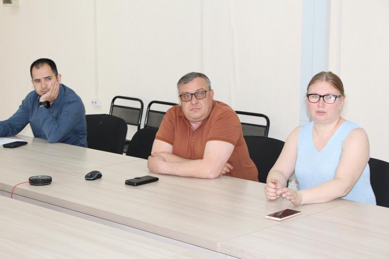 Лекцию российского общества «Знание» провели в забайкальском Росреестре 