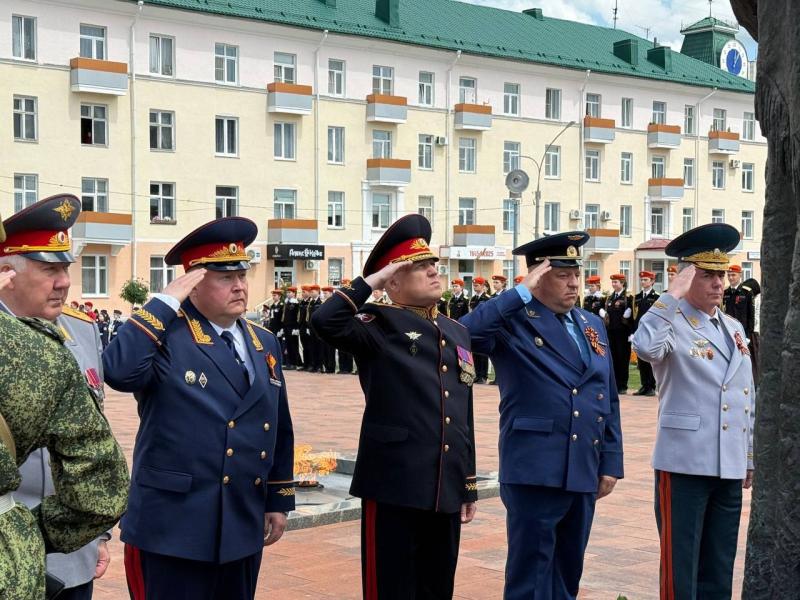 В столице Мордовии представители Росгвардии приняли участие в мероприятии, приуроченном ко Дню памяти и скорби