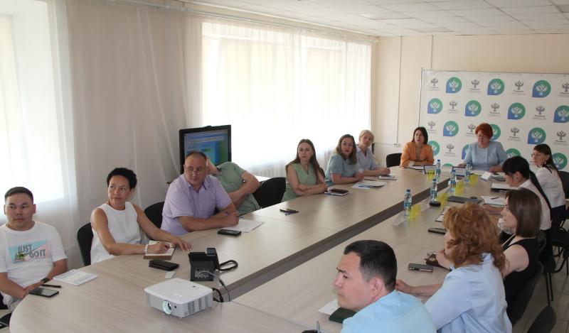 Эффективность подготовки к проведению комплексных кадастровых работ обсудили в забайкальском Росреестре