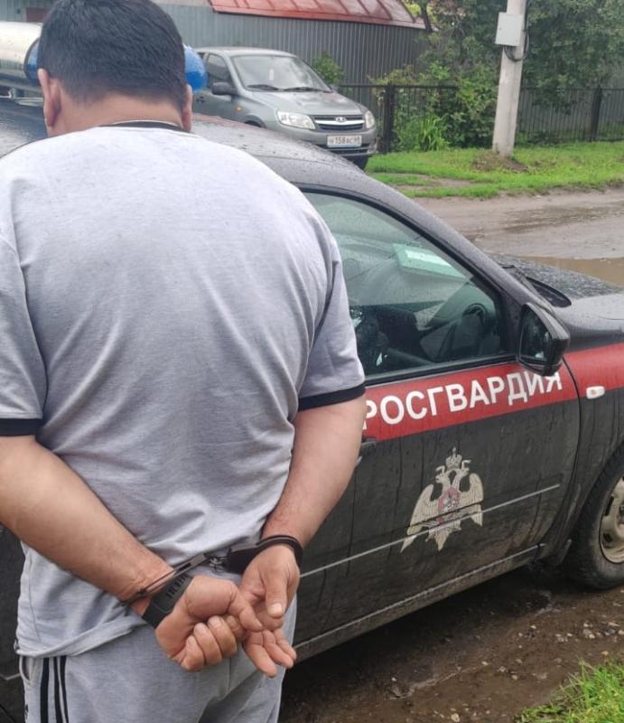 Росгвардейцы задержали гражданина соседнего государства с партией наркотиков в Тамбове