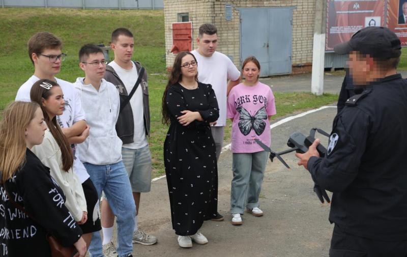 В Мордовии для студентов вуза открылись двери спецподразделения Росгвардии
