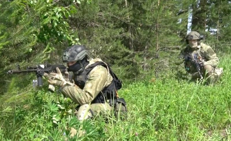 Спецподразделения регионального Управления Росгвардии отработали задержание террористов