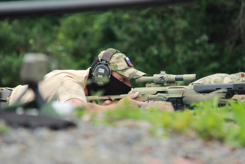 Снайперы Росгвардии из Кузбасса отработали боевые навыки на учебных сборах