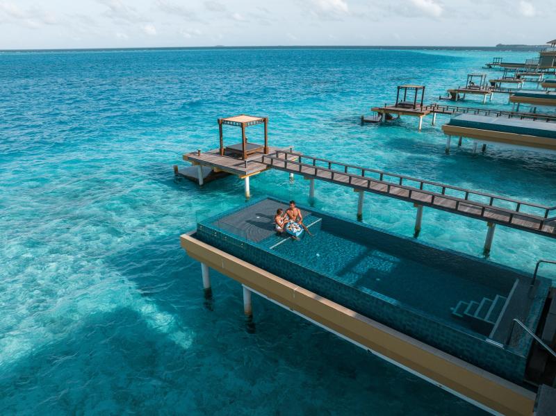 Уникальные водные виллы Angsana Velavaru