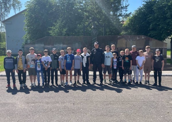 Росгвардейцы провели патриотическое мероприятие для детей в Ярославле