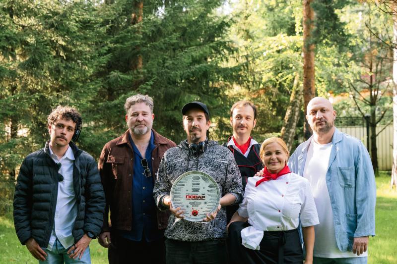 Телеканал ТНТ и студия SVERDLOVSK объявляют о завершении съёмок пилота комедии «Повар под прикрытием»