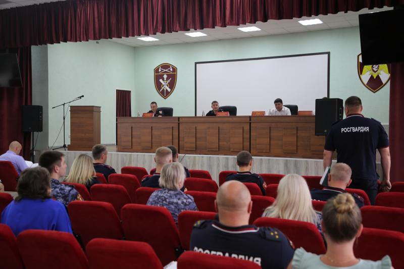В Мордовии начальник ЦЛРР  территориального управления Росгвардии провел учебно-методический сбор