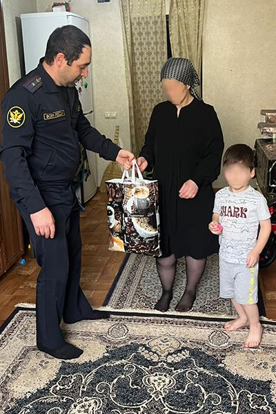 Сотрудники УИИ и администрации Ленинского района г. Махачкала помогли подучетным в рамках закона «О пробации»