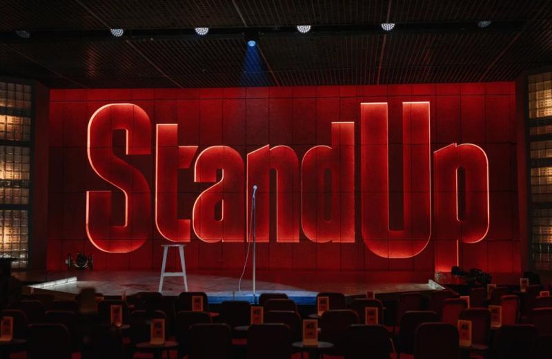 «Я о слове “тарелочница” только в Москве узнал»: Камиль Зулфугаров расскажет о новых правилах свиданий в новом сезоне шоу Stand Up на ТНТ