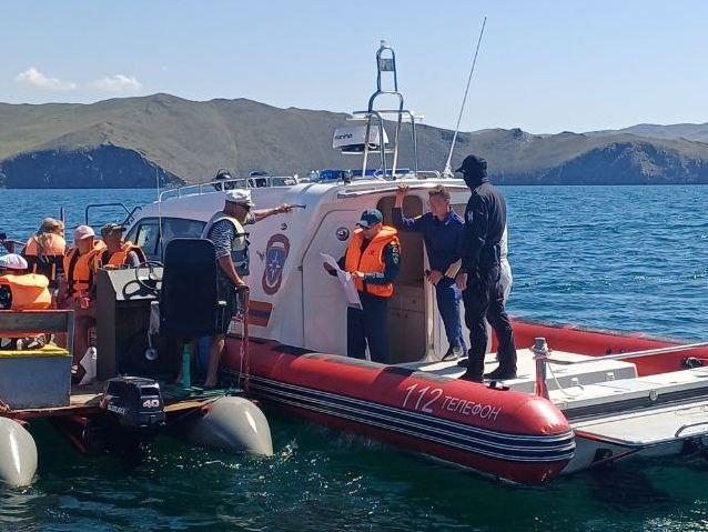 При поддержке Росгвардии в Иркутской области обеспечивается безопасность граждан, отдыхающих на Байкале