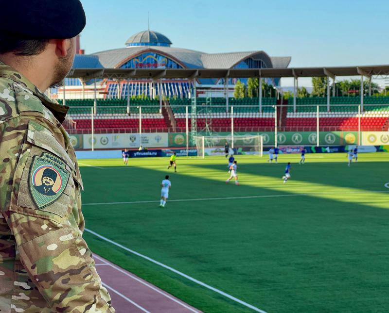 РОСГВАРДИЯ ОБЕСПЕЧИЛА ПРАВОПОРЯДОК НА МАТЧЕ МОЛОДЁЖНОЙ ФУТБОЛЬНОЙ ЛИГИ В ГРОЗНОМ