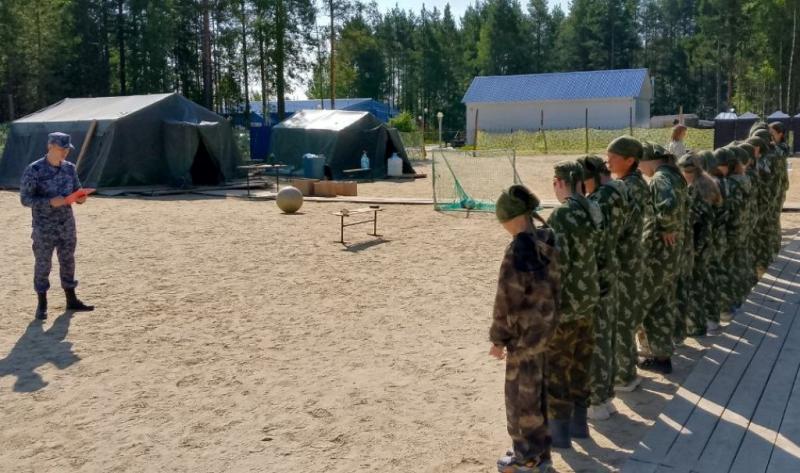 В Югре Росгвардия проводит памятные мероприятия, посвященные Герою Российской