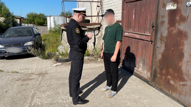 Сотрудники военного следственного отдела гарнизона Северодвинск провели рейд по выявлению натурализованных граждан, не вставших на воинский учет