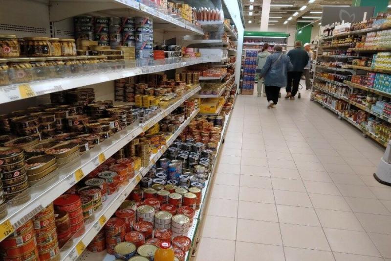 «Серьёзные люди воруют репчатый лук»: охранники рассказали о самых странных кражах в магазинах Новосибирска