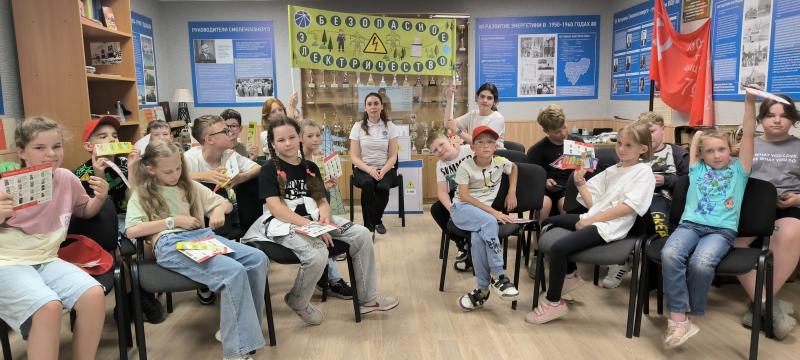 Энергия будущего: смоленский филиал «Россети Центр» обучает детей основам энергосбережения