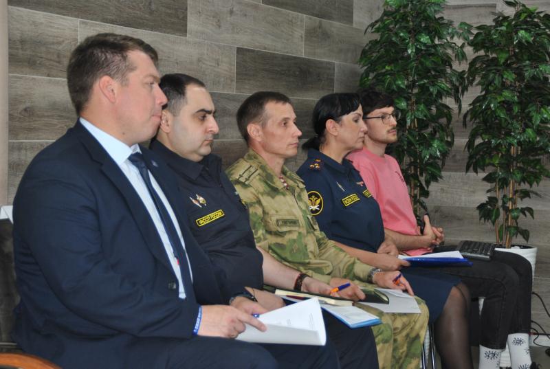 В Кирове росгвардейцы приняли участие в заседании межведомственной комиссии по вопросам трудоустройства ветеранов СВО