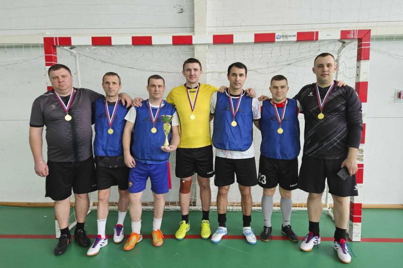 В Ставрополе сотрудники вневедомственной охраны Росгвардии провели турнир по мини-футболу ко дню физкультурника