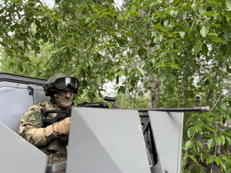 В ЕАО Росгвардия успешно прошла проверку боеготовности в ходе тактико-специальных учений «Экран-Николаевка-2025»
