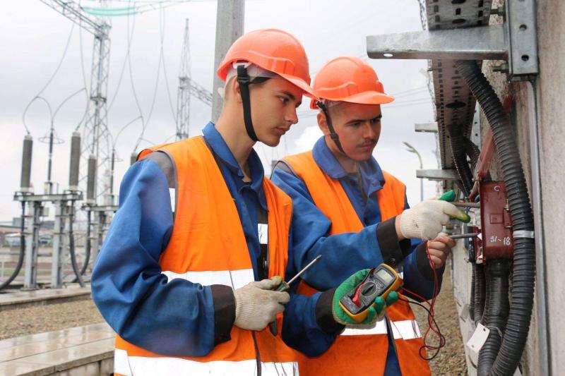 В магистральных электросетях Сибири завершился сезон студенческих отрядов