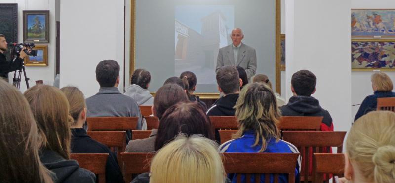 Виктор Пинчук познакомил жителей Крыма с архитектурой средневековых берберов