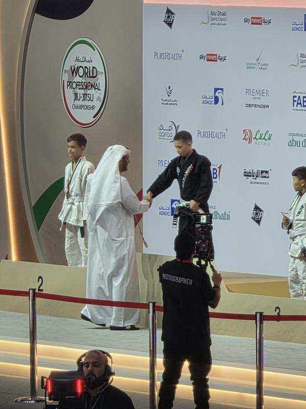 СЫН СОТРУДНИКА УПРАВЛЕНИЯ РОСГВАРДИИ ПО ЧЕЧЕНСКОЙ РЕСПУБЛИКЕ СТАЛ ЧЕМПИОНОМ МИРА ПО ДЖИУ-ДЖИТСУ