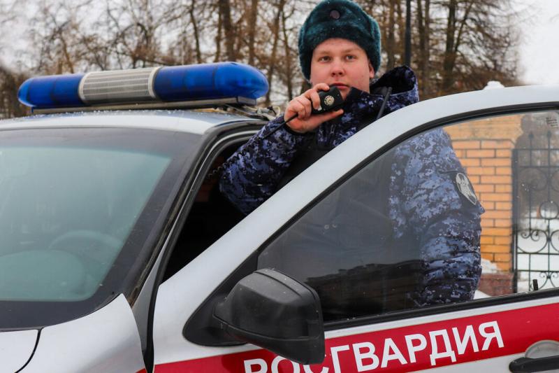 Росгвардейцы пресекли попытку злоумышленника скрыться после неудачного хищения из магазина