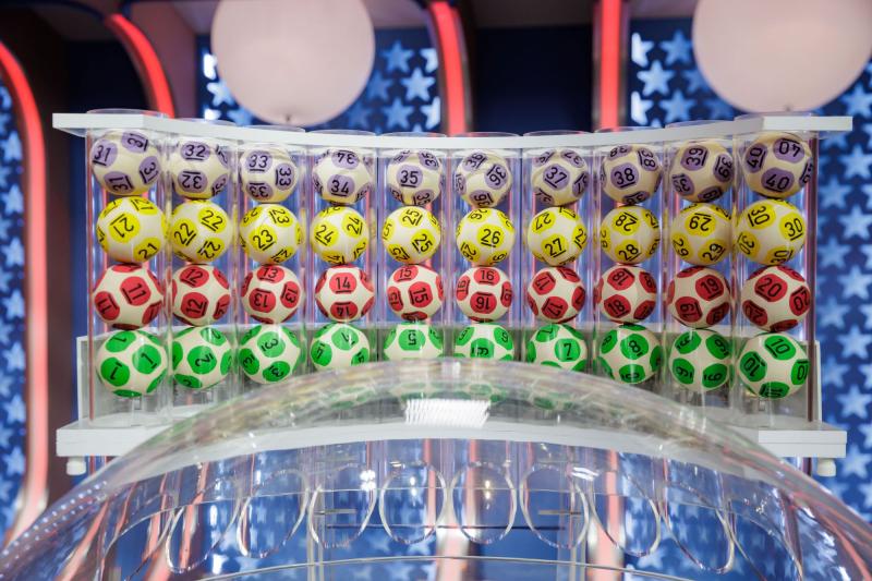 Счастье не любит тишину: победители «Национальной Лотереи» предпочитают рассказывать о крупных выигрышах