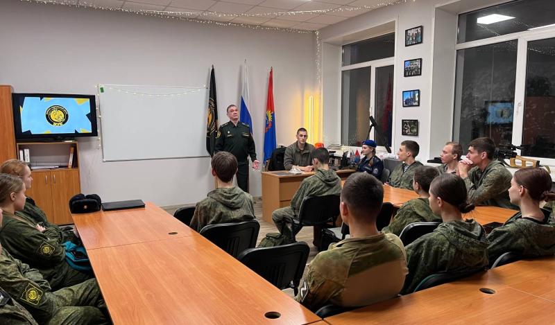 Росгвардейцы провели уроки по профориентации в образовательных учреждениях Тамбовской области