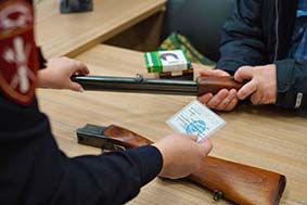 За неделю представители лицензионно-разрешительной работы Управления Росгвардии приняли более 230 заявлений на получение государственных услуг