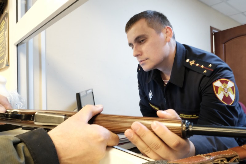 За период с 15 по 21 декабря 2025 года Ярославские Росгвардейцы изъяли 19 единиц гражданского оружия в связи с нарушением законодательства.