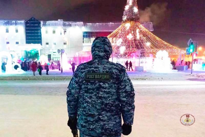 Росгвардия обеспечила охрану правопорядка в новогоднюю ночь на Ямале