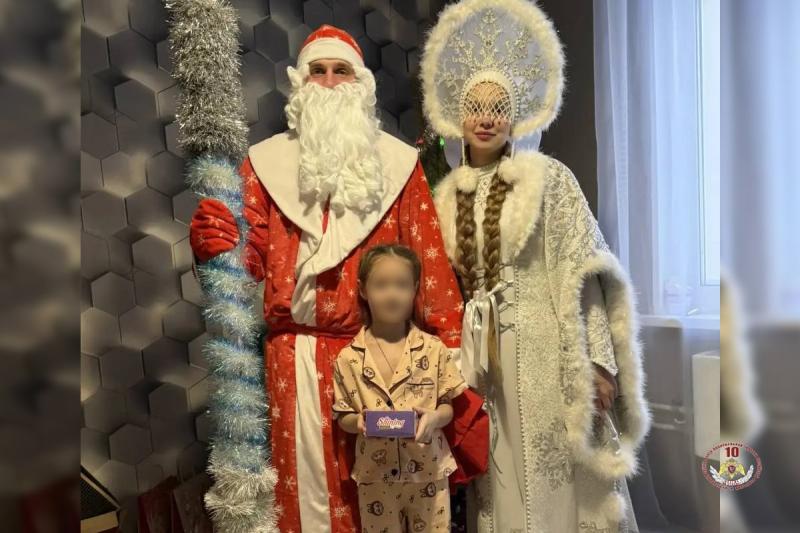 Дед Мороз специального назначения» продолжает поздравление детей росгвардейцев на Ямале